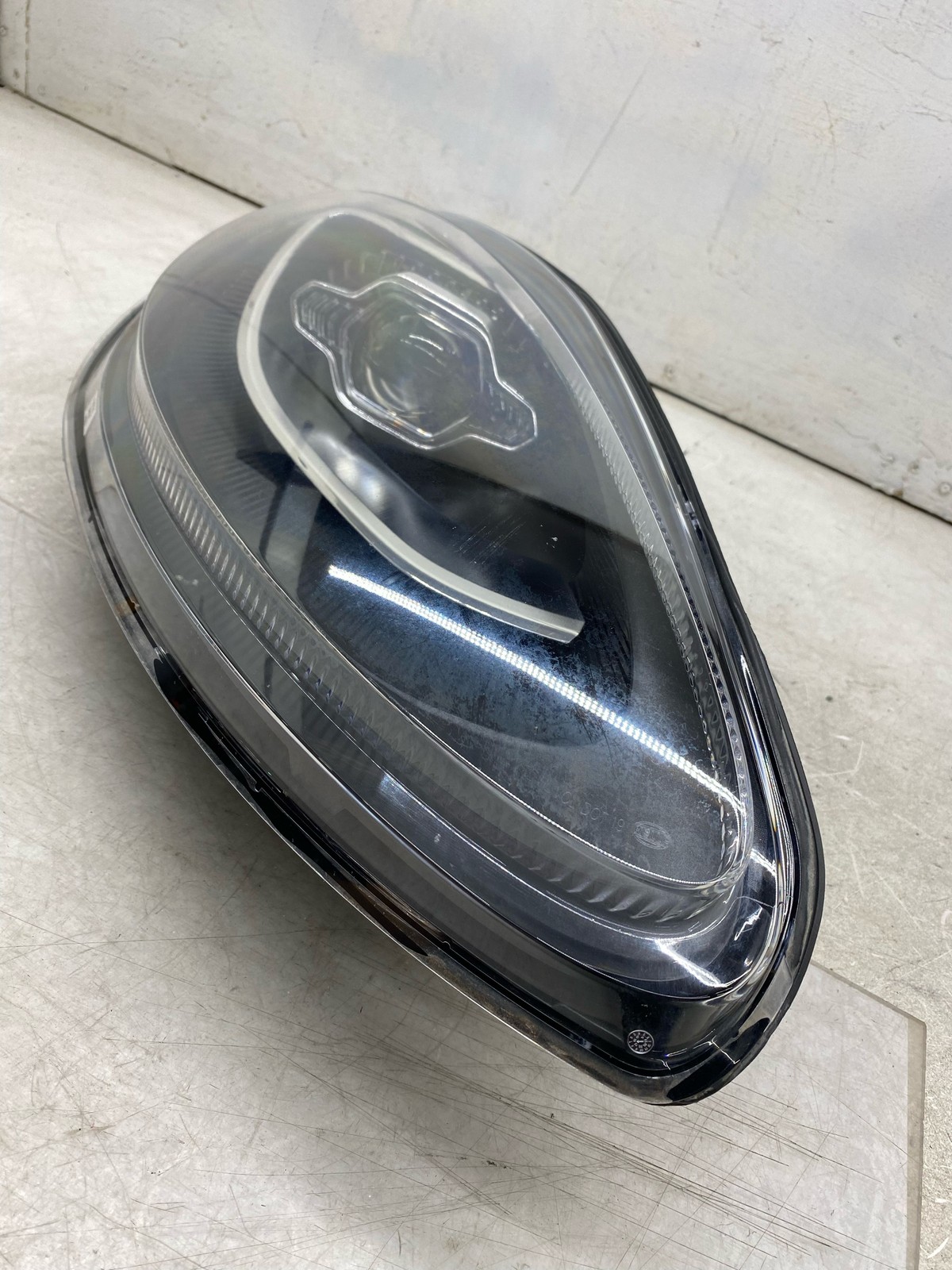 2020-2025 ASTON MARTIN DBX OEM RH FRONT RIGHT LED HEADLIGHT LAMP MY83-13W029-CD