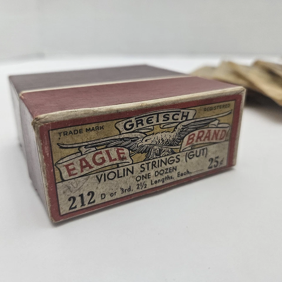 Vintage Gretsch Eagle Brand Violin Strings – Gut No. 212 – 11 Unopened D Strings - Image 2 of 4