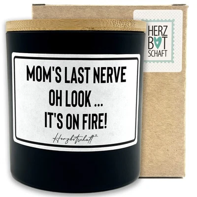 Duftkerze mit Spruch "Mom's Last Nerve oh look... it's on fire" mit Bambusdeckel - Bild 1 von 4