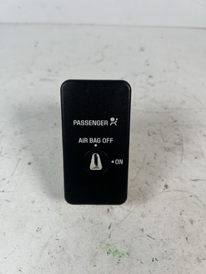 #ad #ad 98 05 Chevy S10 Sonoma Passenger On Off Switch 2 BROKE TABS $50.00