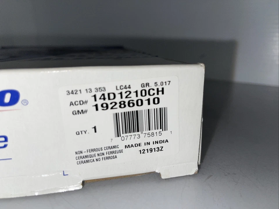 Juego de pastillas de freno de disco delanteras 14D1210CH #19286010 Lexus Hs250h Foto 2 de 4