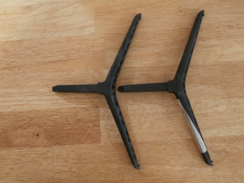 Vizio OEM Stand for Model E65-E3 - NO SCREWS - Picture 2 of 2