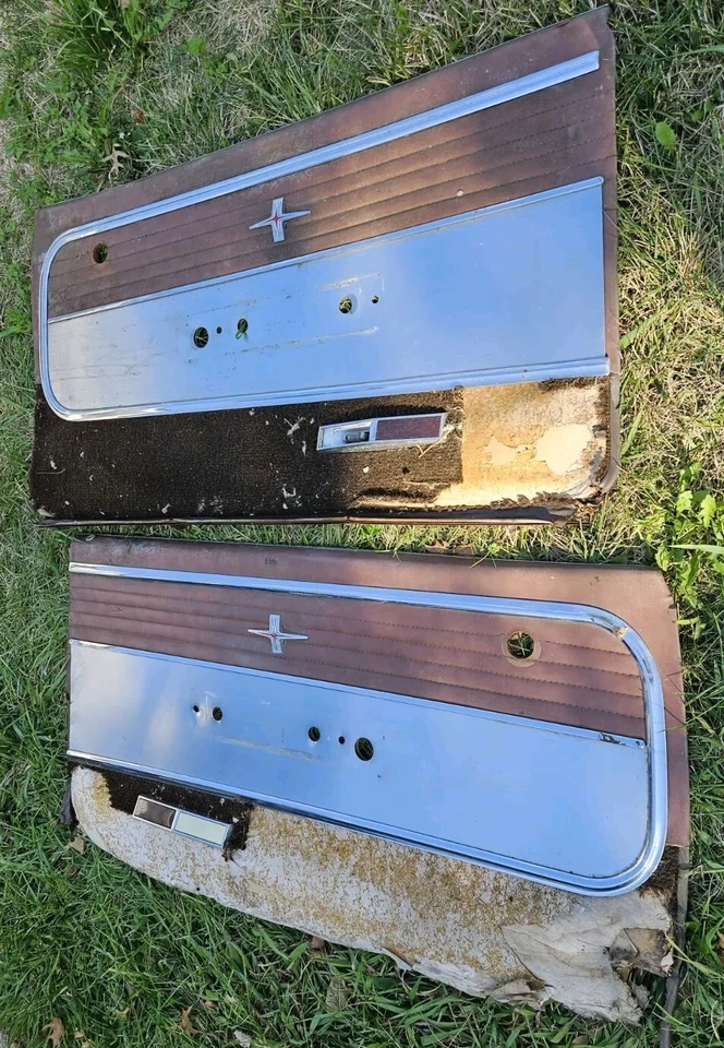 Oldsmobile Starfire 1964 2 puertas paneles de puerta derecha y trasera GM OEM (núcleos) Foto 3 de 4