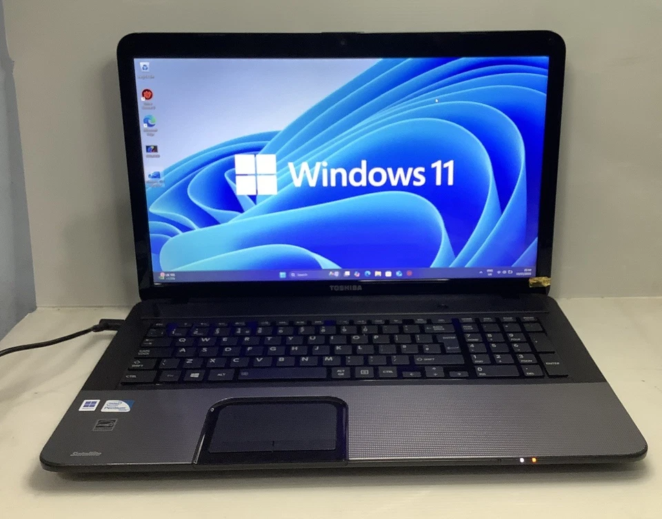 17.3” Toshiba Satellite C875-150,INTEL@2.20GHz,8GB RAM,240GB SSD,WIN 11 PRO 24H2 - Image 2 of 4