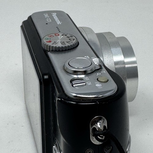 Panasonic DMC-TZ3 Lumix 7.2MP Digital Camera W/Charger, 2 x Battery, 4GB SD Card - Picture 12 of 16