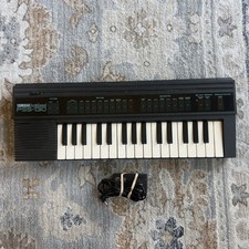 Vintage Yamaha PortaSound PSS-130 Electronic Keyboard Synthesizer 32-Key Tested