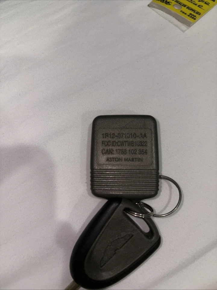 Aston Martin OEM ключ и брелок открыт для всех предложений - Изображение 4 из 4