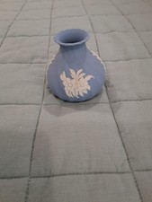 Wedgwood Spiral Fluted Jasperware Bud Vase Featuring 2 Different White Flowers