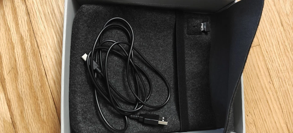 Jabra Evolve2 75 无线带转换器团队认证 — 第 2/3 张图片