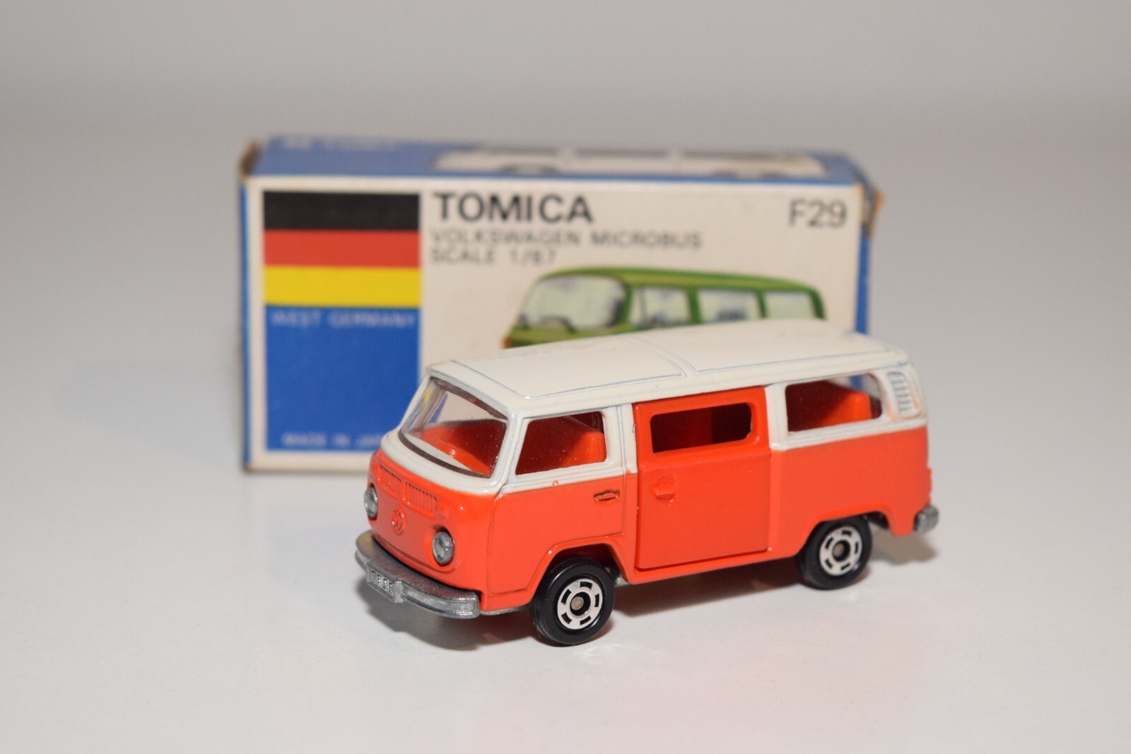 Tomica F29, VW Microbus - Free Price Guide & Review