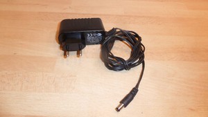 Adapter Steckernetzteil für Speedport W 503V TypA Type 15.2230.  12V - 1A   n540