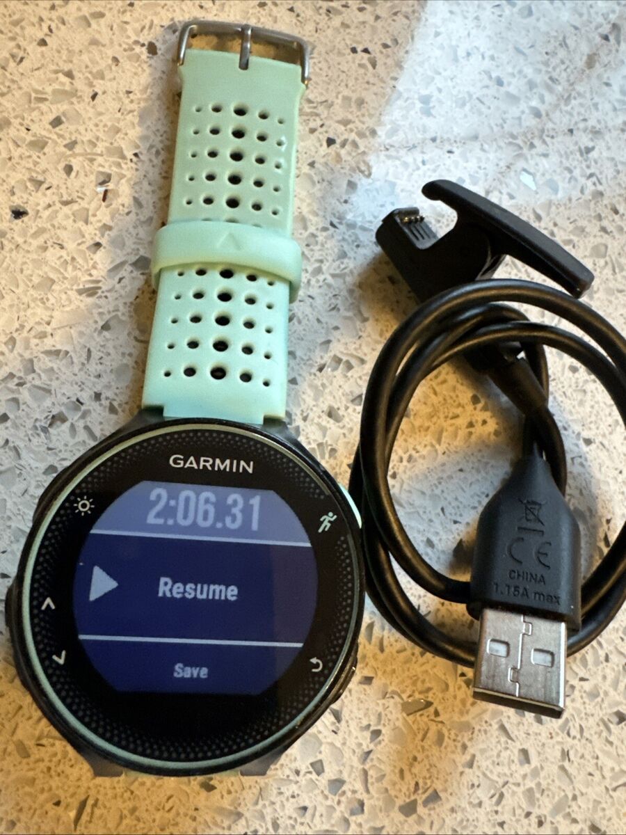 Garmin Forerunner 235 GPS Running Watch & Activity Tracker Garmin Forerunner 235 GPS Running Watch & Activity Tracker