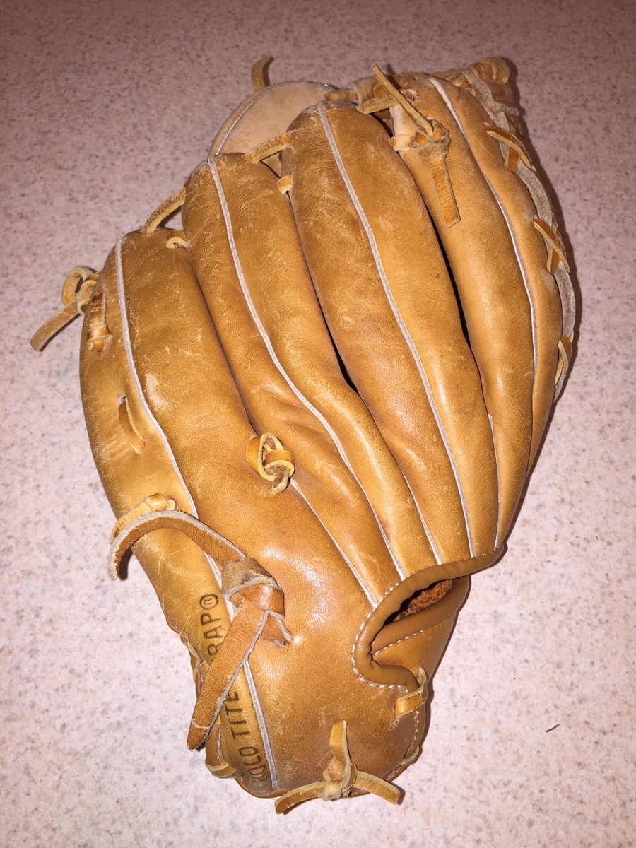 Gant Baseball Wilson A2160 – Signature Catfish Hunter, Modèle Vintage, RHT