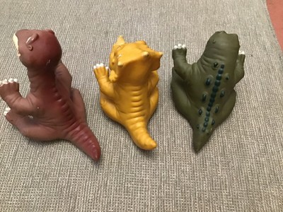 land before time hand puppets from pizza hut