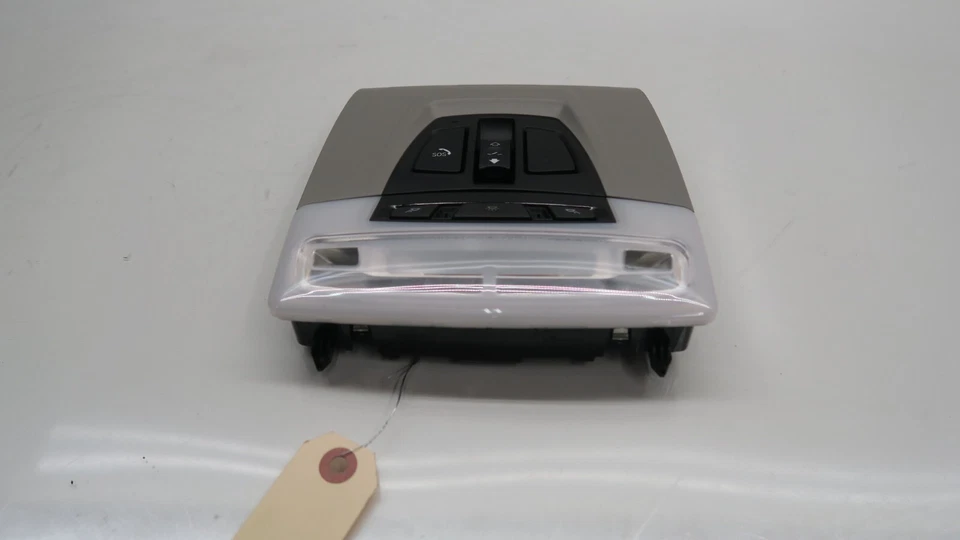 BMW 328i F30 2012-2016 OEM techo delantero domo conjunto de lámpara Foto 2 de 4