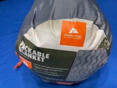 Ozark Trail Outdoor Equipment - Packable Blacket - 60in x 70in