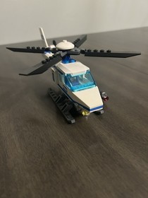 LEGO CITY: Police Helicopter (7741) 100% Complete With Minifigure