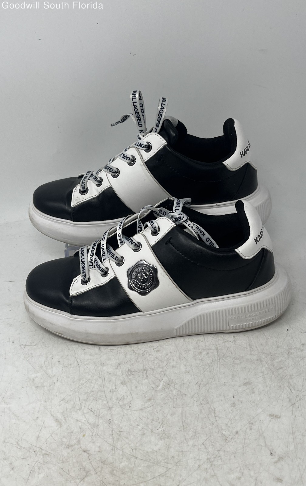 Karl Lagerfeld Paris Womens Juniper Black White Lace-Up Sneaker Shoes Size 5.5M