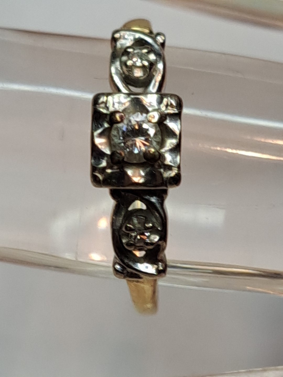 Picture 3 of 24