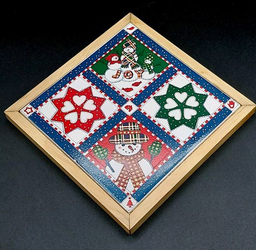 Vintage 7" Patch Quilt Ceramic Trivet Tile Snowman Snowflakes White Green Red