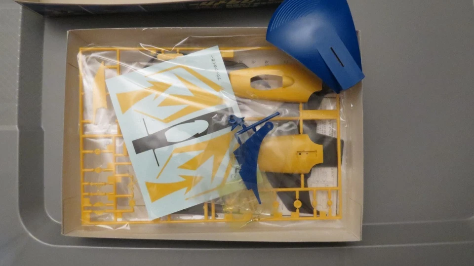 Kit Modelo Vintage Acorazado Espacial Bandai Yamato Tigre Negro Nuevo en Caja 1980 Foto 2 de 4