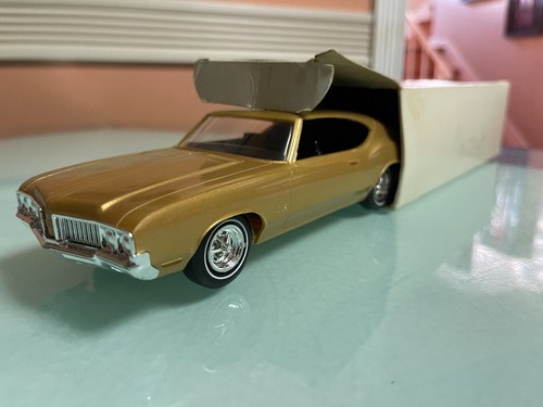WALKING ON-BROADWAY! (RARE) AMT PROMO '70 GLD OLD 442 W/BOX & BONUS DISPLAY CASE - Picture 14 of 23