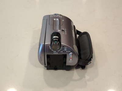 Sony Handycam DCR-SR62 (30 GB) Flash Media, Hard Drive Camcorder