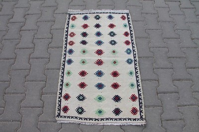 White Boho Vintage Rug - 2x3 ft | Handmade Turkish Ethnic Kilim for Bedroom