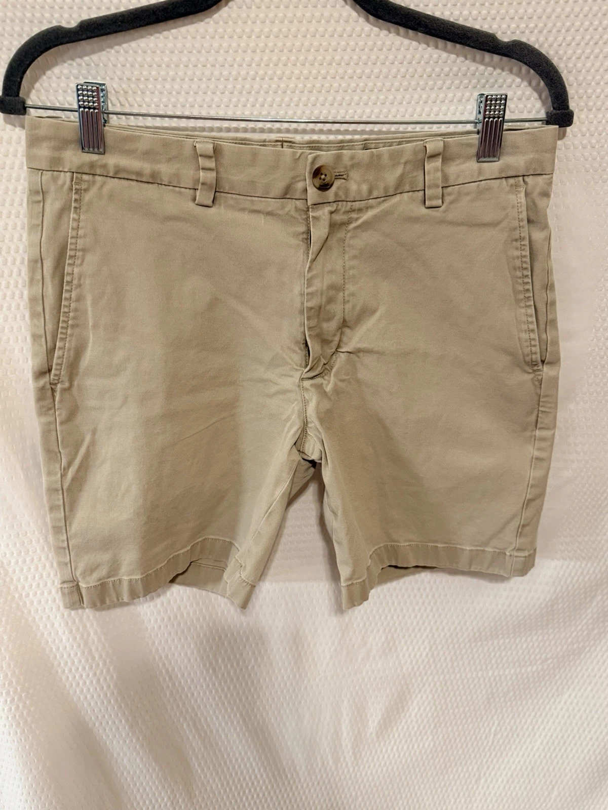 Vineyard Vines Breaker Shorts - Men's Size 31 - Khaki 6”inseam EUC