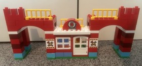 Lego Duplo 10593 Fire Station 100% COMPLETE Set Fire Truck Fireman Retired!