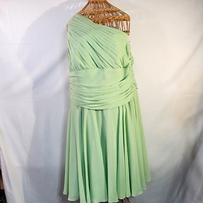 B2 Jasmine One Shoulder Formal/Prom Green dress Size 22 (HD-10)
