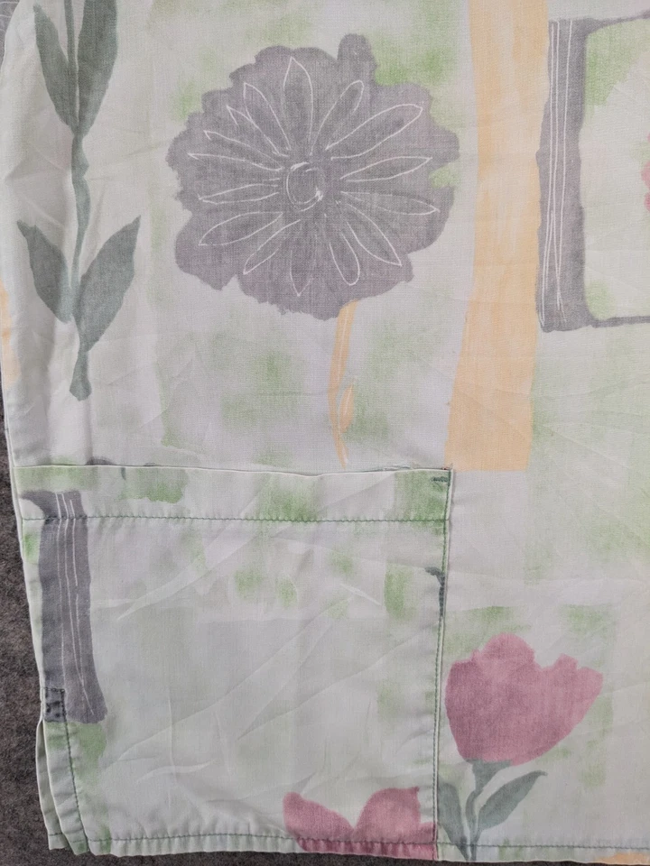 Top Peaches Mujer Pequeño Verde Rosa Gris Floral Manga Corta Cuello en V Bolsillos Foto 3 de 4