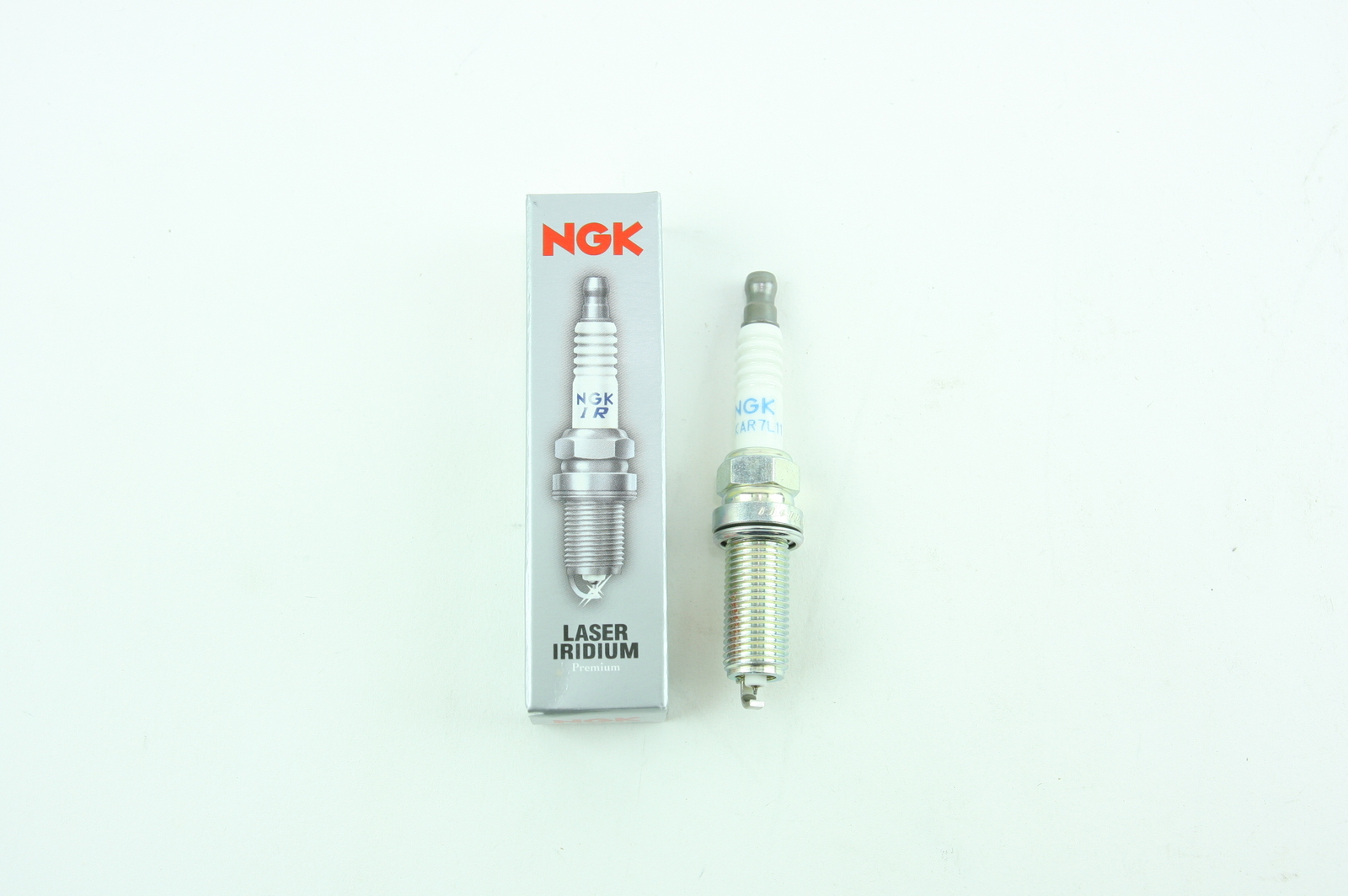 NGK ILKAR7L11 - Alternative spark plugs