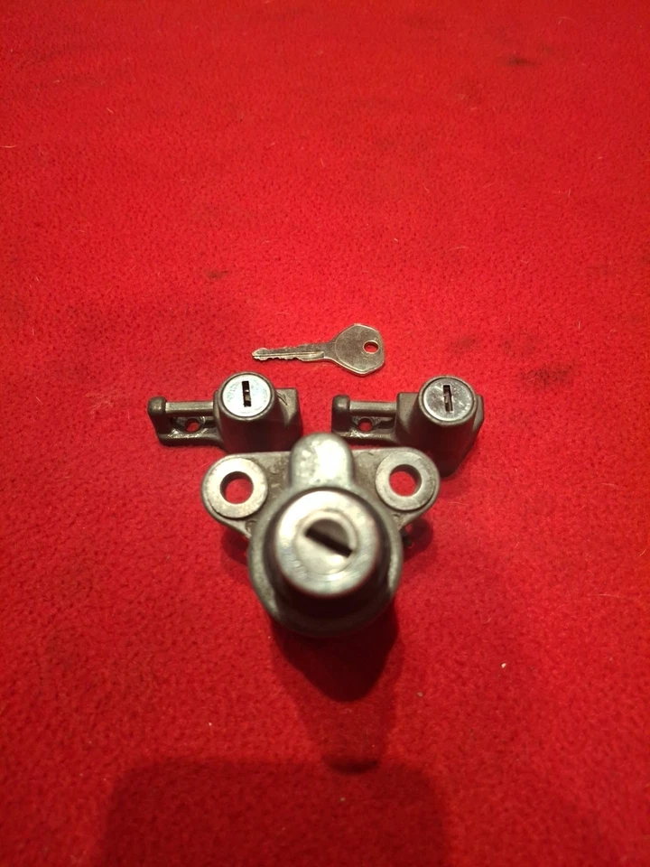 1986 Kawasaki Vulcan 750 VN750 OEM Ignition Switch W/Set Pair Helmet Locks 85-06 Foto 2 de 4