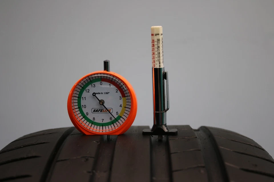 1 Used Pirelli Pzero PZ4 ★ RSC E-RFT 225/35R20 225/35/20 2253520 90Y - Image 3 of 4