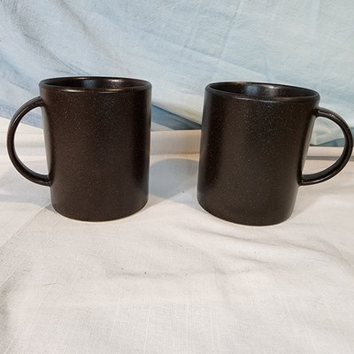 Calvin Klein Khaki Collection Cargo Raisin Coffee Mugs, Set of 2 Nice!