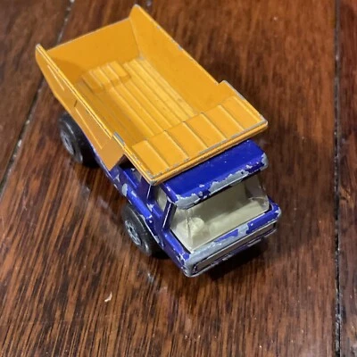 Matchbox - SuperFast - #23 - Atlas Dump Truck - England - 1975 - image 1 of 4