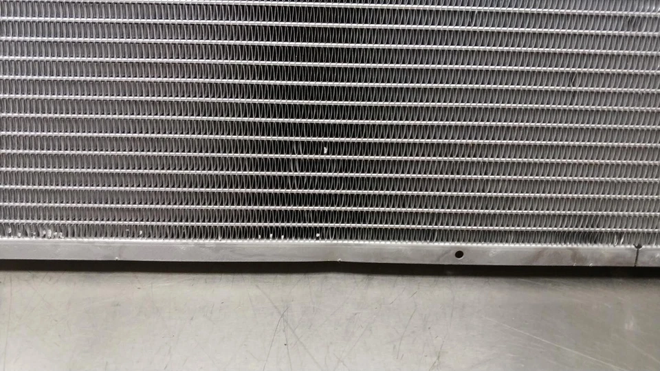 Dodge Charger Chrysler 300 CSF 3174 J20926470 2005-2010 radiador Foto 4 de 4