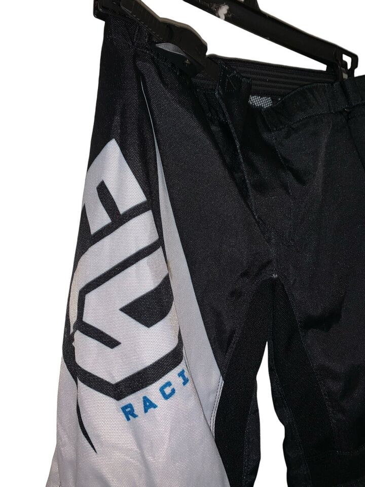 FLY RACING F-16 MX PANTS Size 26 Black/White/Gray Kneeguards Motocross ...