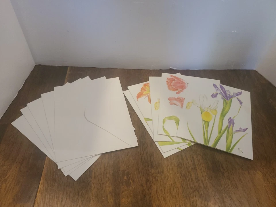 Juego de 5 tarjetas interiores vintage en blanco con flores de Lillian Vernon con sobre Foto 3 de 4