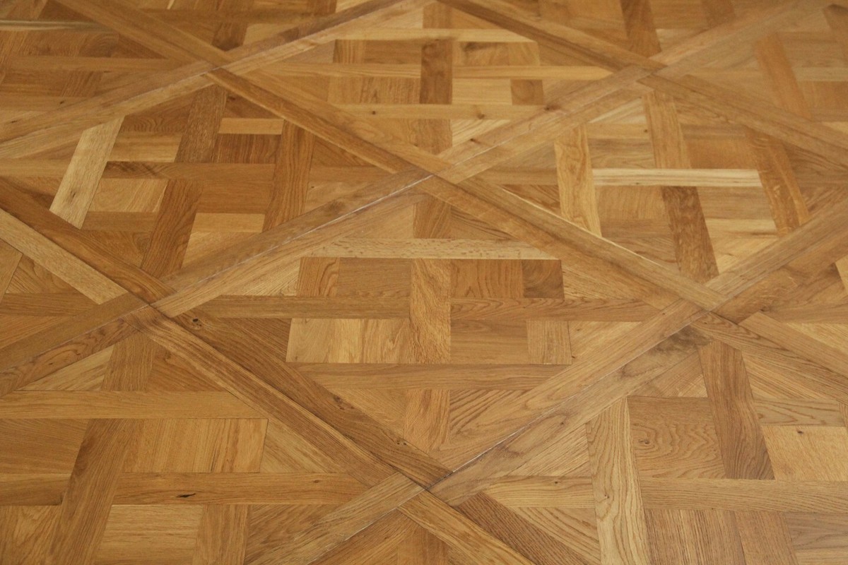 Parquet Contrecollé Chêne Versailles Fumé Huilé - Panneau 58x58cm, ép.20mm - Style Art Déco