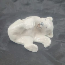 Vtg Royal Copenhagen Polar Bear Cub Figurine Made in Denmark #729