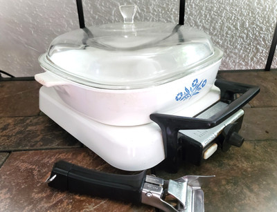 VTG 60's CorningWare Electromatic Skillet P12-ES- Cornflower Dish w/ Lid-Handle