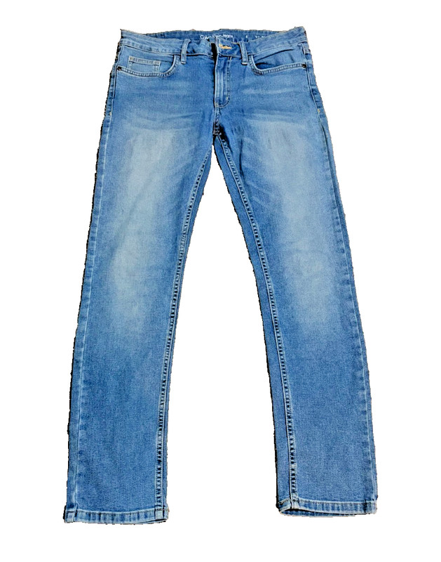 Calvin Kline Distressed Jeans Woman's Size 6  Straight Leg Spandex Waist