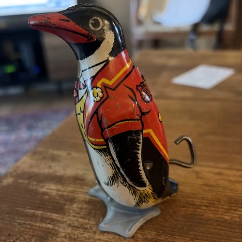 Vintage 1930’s 1940’s J. Chein Tin Litho Wind-Up Penguin Toy Nice condition