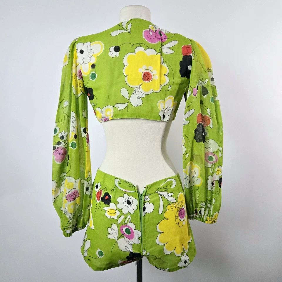 Vintage 60s 3 Piece Set Cotton Linen Crop Top Hot Shorts Wrap Skirt Floral Print - Image 4 of 4