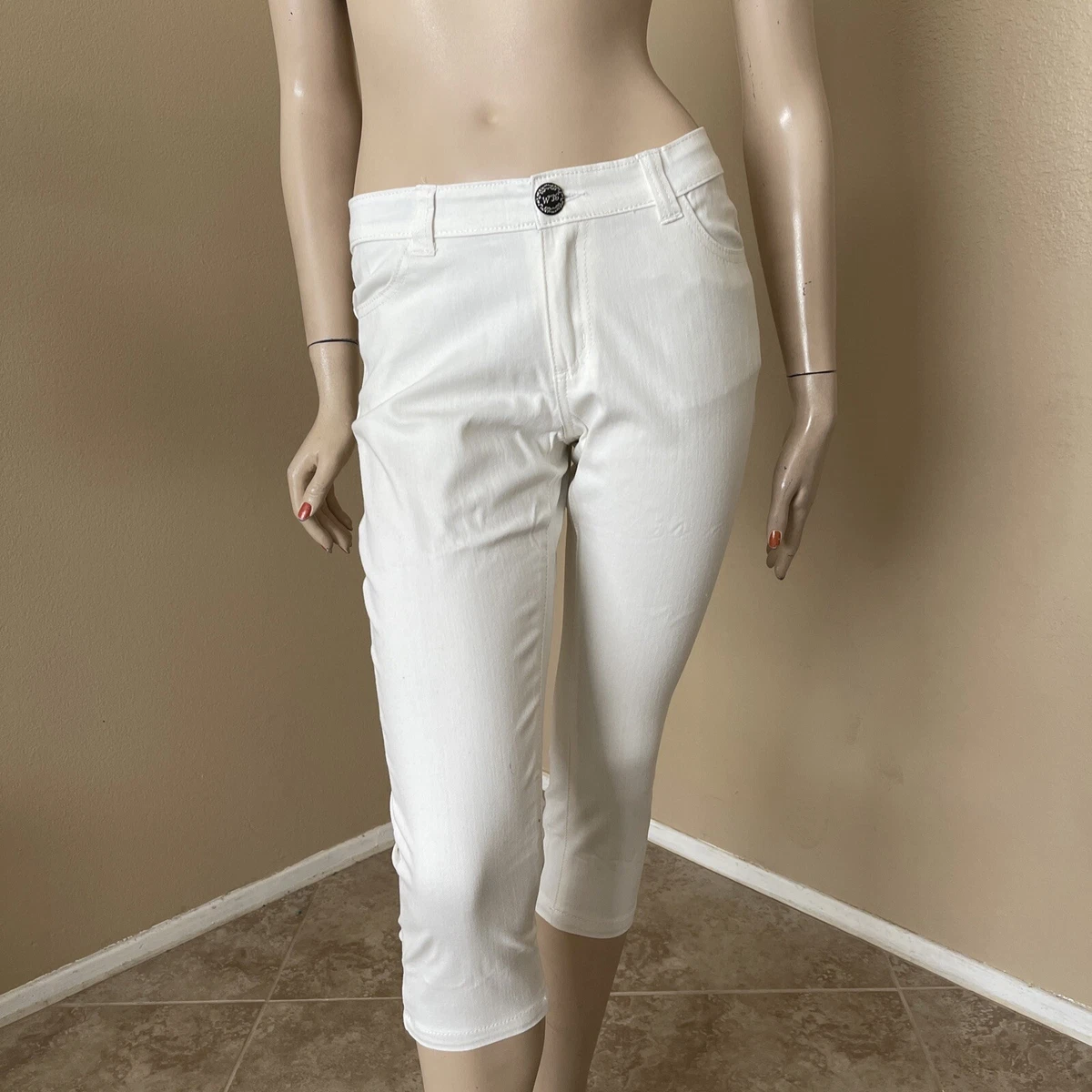 Women’s White Cotton Casual Summer Stretch Slim Button Zipper Size 3 Capri  Pants