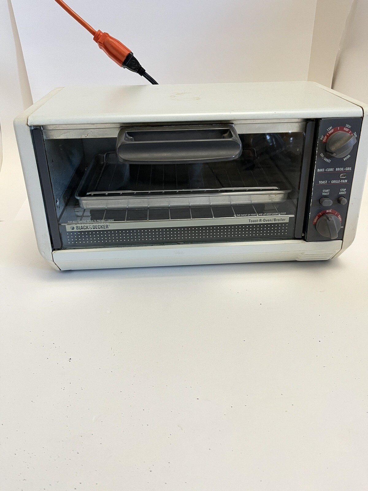 Black & Decker Spacemaker Under ToastROven TRO200TY1 Toaster Broil RV eBay