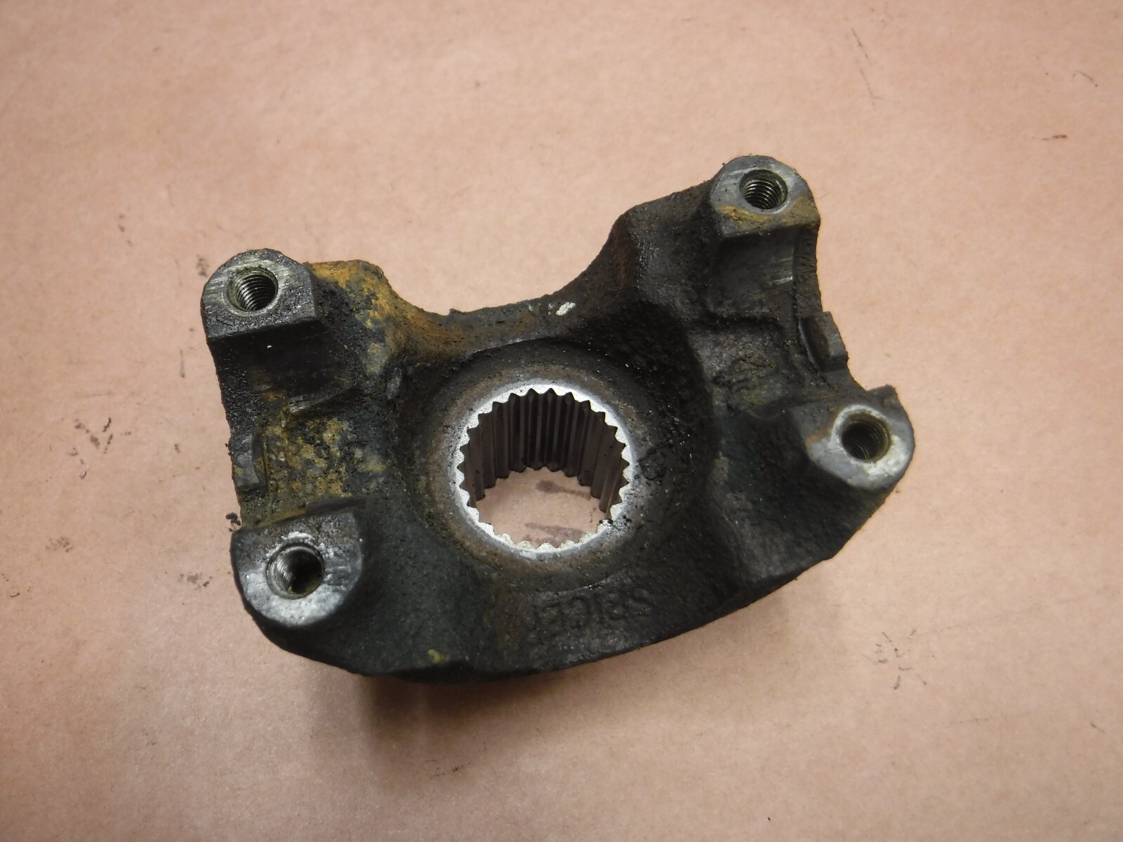 Jeep Wrangler YJ TJ XJ 8706 Dana 30 Front Axle Pinion Yoke Free Ship