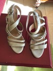 escada sandal sz 9 good condition block heel taupe patent leather — photo 1